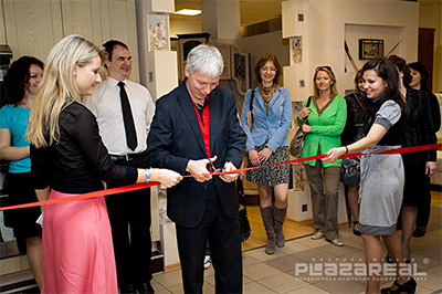 Торжественное открытие фирменного салона PlazaReal
