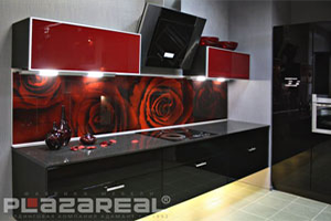 Подарок всем покупателям кухни от ПлазаРеал